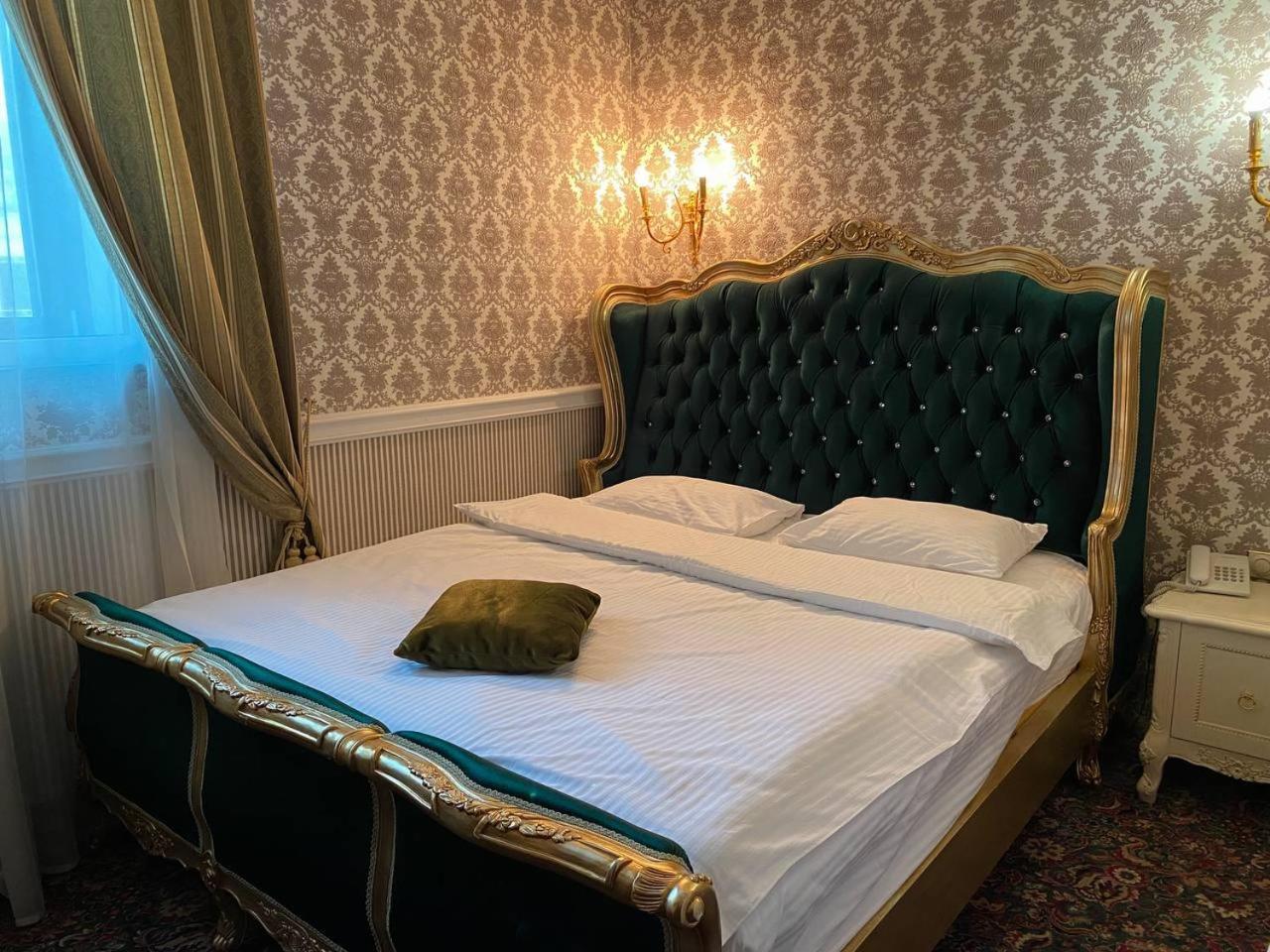 De Paris Hotel Kiev Quarto foto